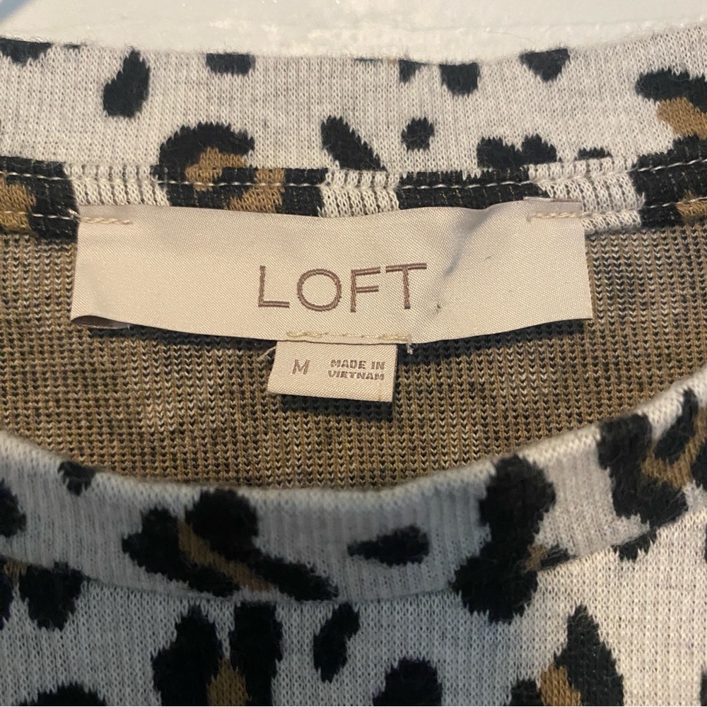 LOFT Leopard Print Puff Sleeve Top - Picture 7 of 9